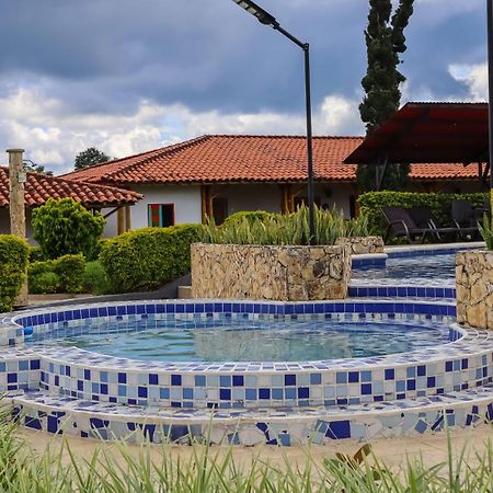 Hotel Parque De Los Arrieros Montenegro Exteriör bild