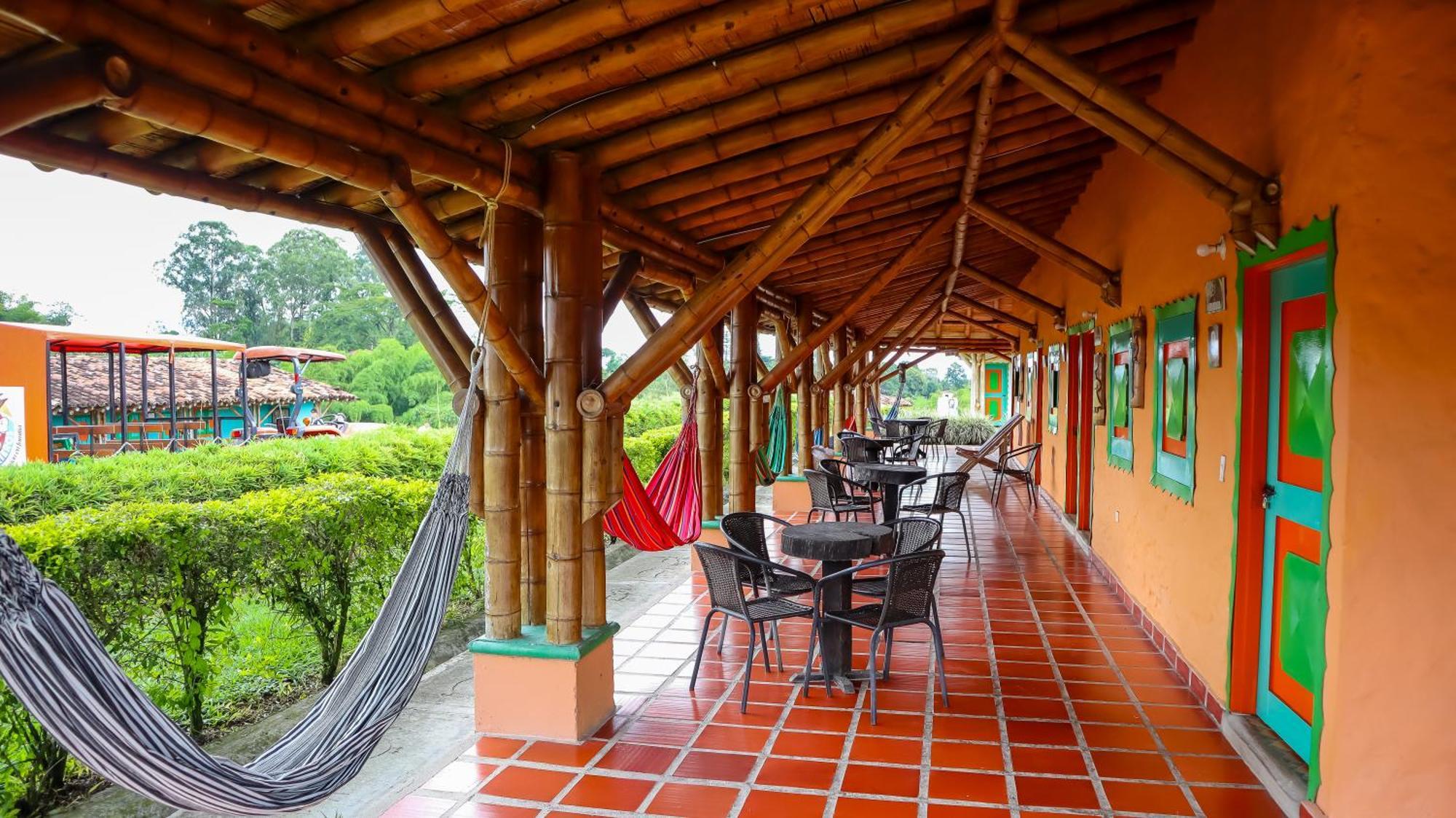 Hotel Parque De Los Arrieros Montenegro Exteriör bild
