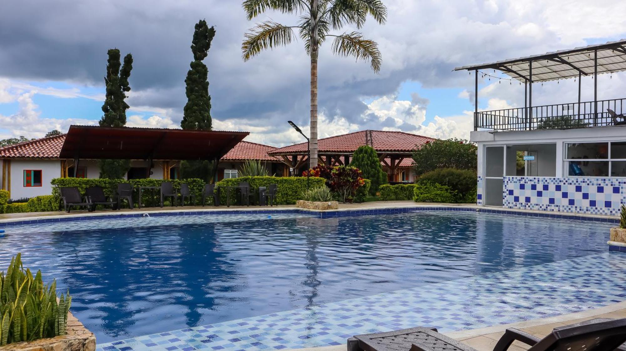 Hotel Parque De Los Arrieros Montenegro Exteriör bild