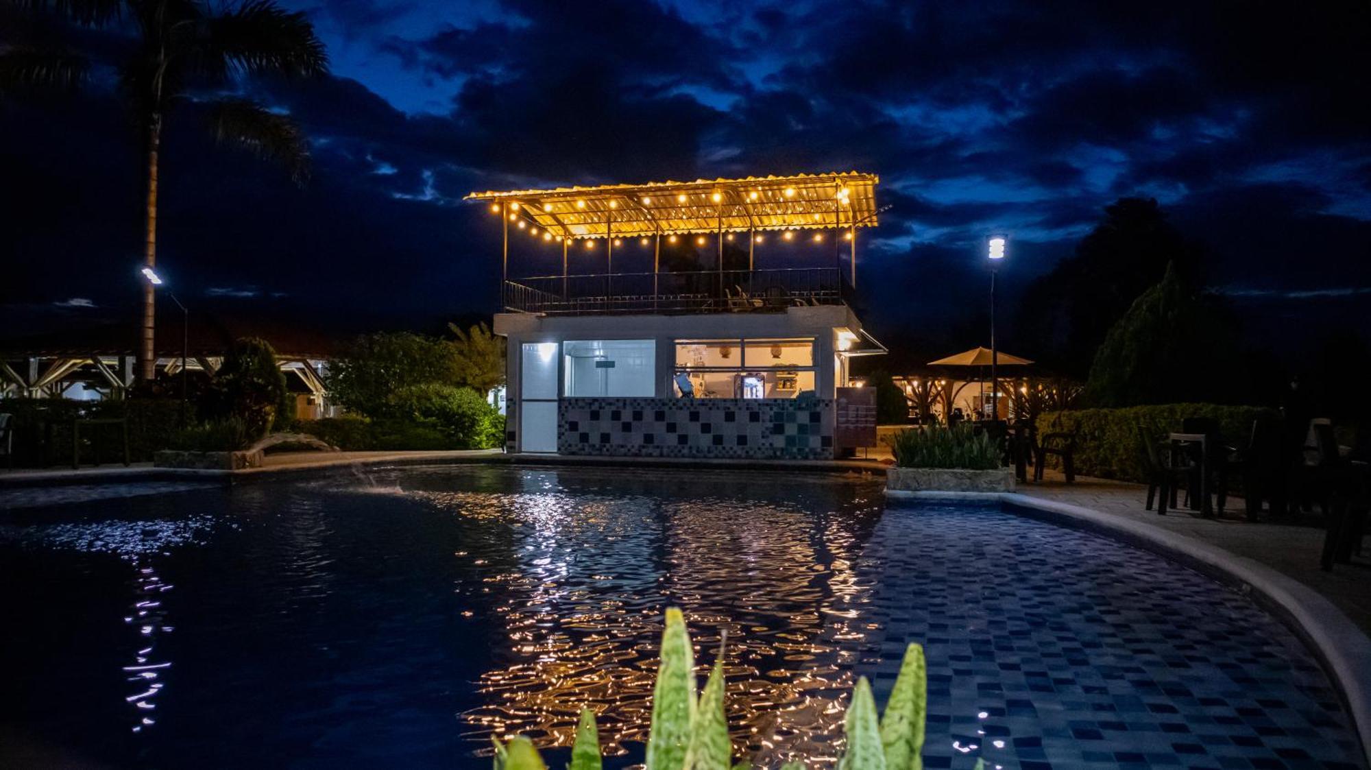 Hotel Parque De Los Arrieros Montenegro Exteriör bild