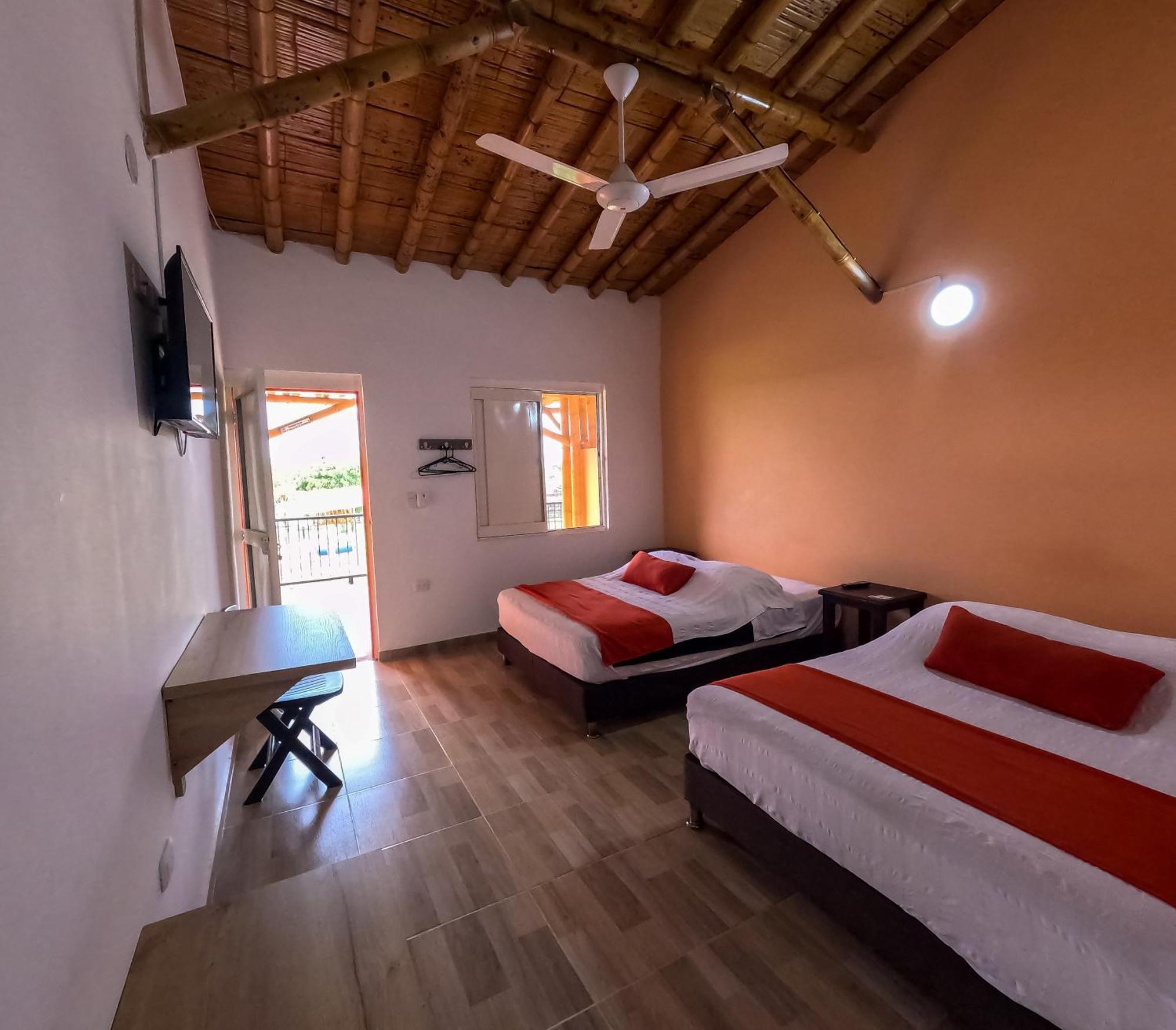 Hotel Parque De Los Arrieros Montenegro Exteriör bild